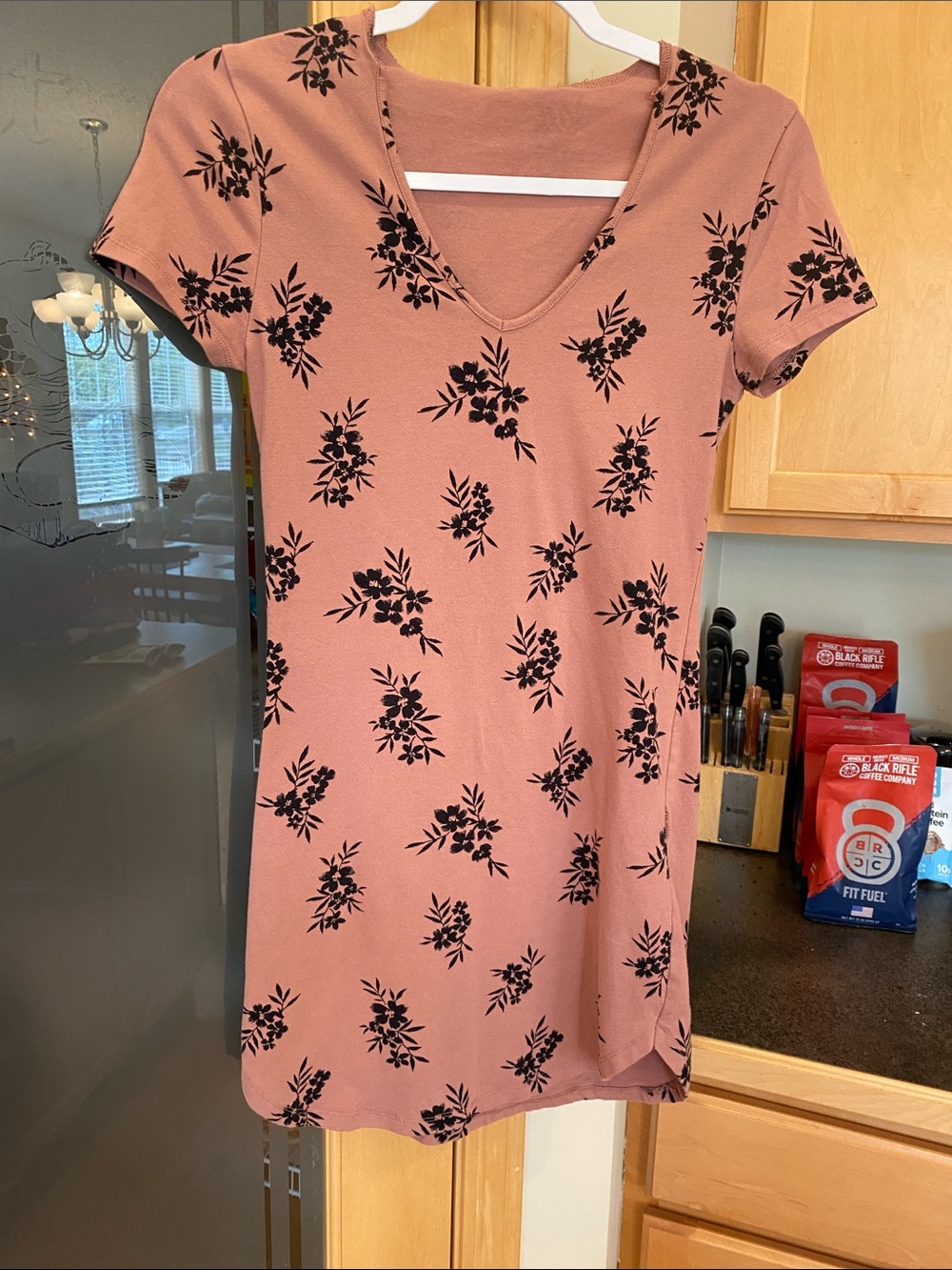 Forever 21 Dusty Rose V-Neck Floral T-shirt dress